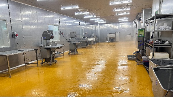 食品廠車間裝修浪費錢的5樣東西，不要踩坑了！【客聰地坪】